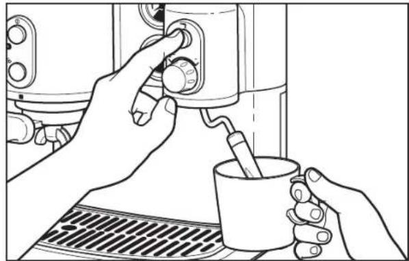 KITCHENAID Artisan 5KES2103EOB - Heet water aftappen - 1