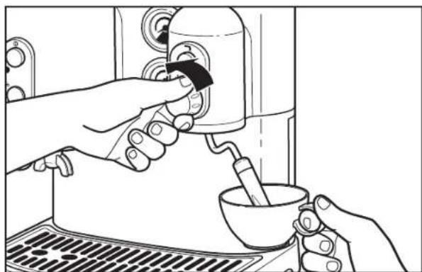 KITCHENAID Artisan 5KES2103EOB - Faire mousseur du lait à la vapeur - 1