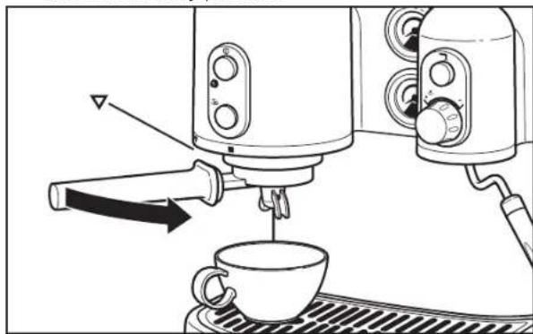KITCHENAID Artisan 5KES2103EOB - Příprava espresa - 2