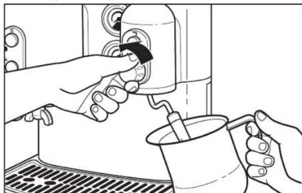 KITCHENAID Artisan 5KES2103EOB - Aufschäumen und Erhitzen von Milch - 2