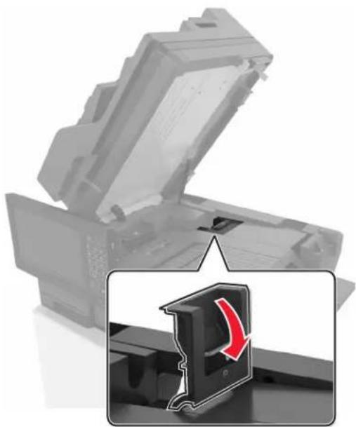 LEXMARK XC8160dte - Bourrage d'agrafes derrière la porte G - 2