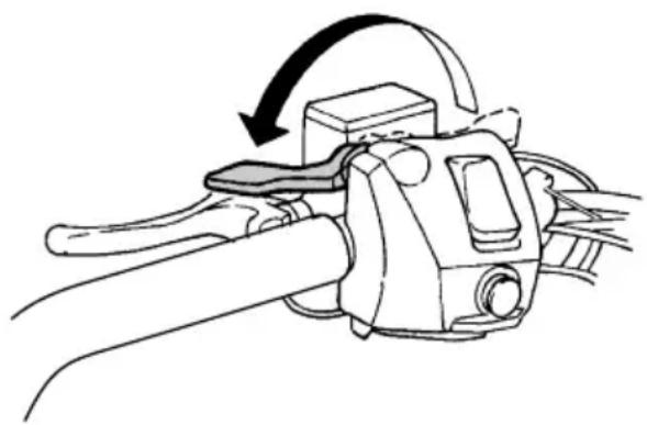 YAMAHA APEX XTX (2011) - Contrôle du niveau d'huile moteur - 1