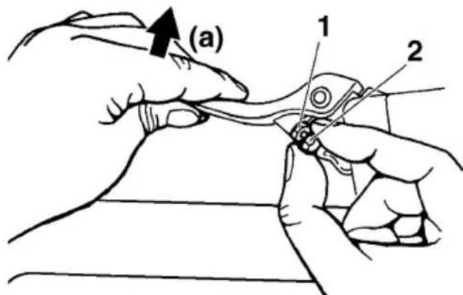 YAMAHA APEX XTX (2011) - Réglage de la position du levier de frein - 1