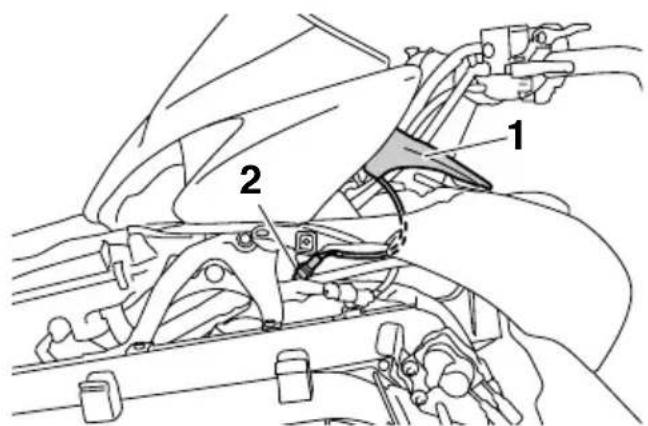YAMAHA APEX XTX (2011) - Dépose du cache supérieur - 4
