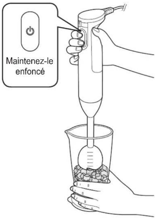 PANASONIC MXSS1 - Insérez le mélangeur dans le gobelet et enfoncez le bouton d'alimentation pour commencer. - 1