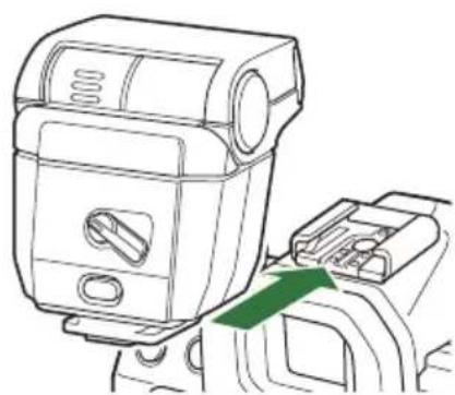 OM SYSTEM OM1 Mark II - Fixation des unités de flash compatibles - 2