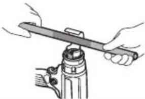 MAKITA DHG180 - HET CORRECTE ACCESSOIRE AANBRENGEN (INDIEN VAN TOEPASSING) - 6