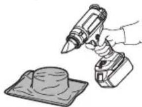 MAKITA DHG180 - MONTAJE DEL ACCESORIO CORRECTO (SI ES APLICABLE) - 4