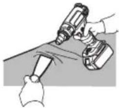 MAKITA DHG180 - MONTAGE DE L'ACCESSOIRE APPROPRIÉ (LE CAS ÉCHÉANT) - 8