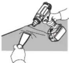 MAKITA DHG180 - 安裝正確的配件(如適用) - 8