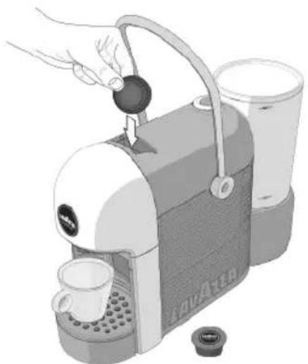Lavazza A Modo Mio Jolie Evo - PREPARING THE COFFEE - 2