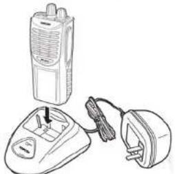 TOPCOM Protalker 1016 - Opladning af batteriet - 1