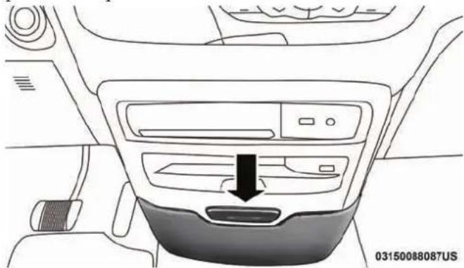 Chrysler Pacifica (2018) - Tiroir du tableau de bord - 1