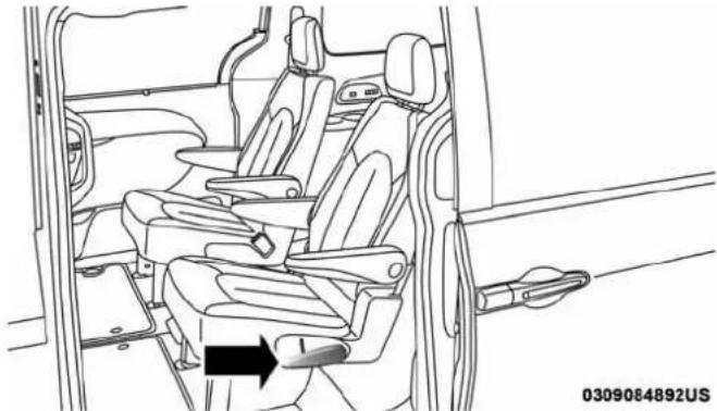 Chrysler Pacifica (2018) - Accèsfacile-aveclesiègerabattuàplat - 1