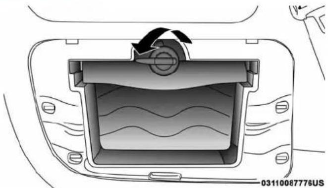 Chrysler Pacifica (2018) - Pour vider le bac de débris - 1