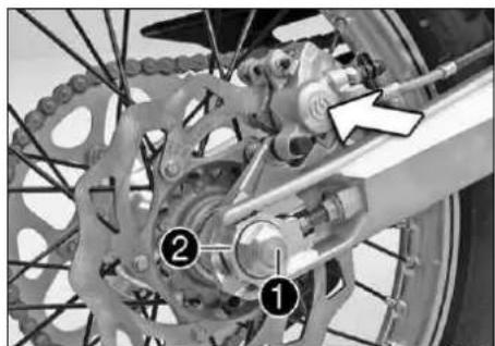 KTM 250 EXCF (2014) - Demonter la roue arriere - 1