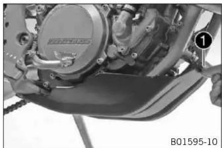 KTM 250 EXCF (2014) - Poser la protection moteur (EXC-F AUS, EXC-F SIX DAYS) - 1
