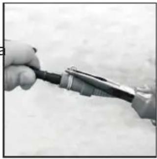 CANDY GCS 9913A1S - Asenna tyhjennysletku seuraavasti: - 3