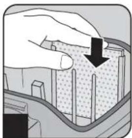 DIRT DEVIL BG72 - Cleaning / changing the motor protection filter - 4