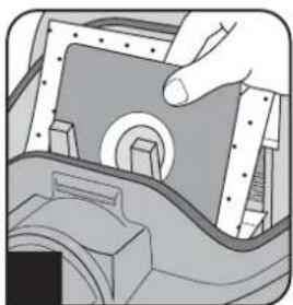 DIRT DEVIL BG72 - Cleaning / changing the motor protection filter - 5