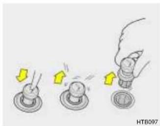 HYUNDAI Getz (2002) - COMMUTATEUR DU PRO- JECTEUR ANTIBROUILLARD AVANT (Si installé) - 5