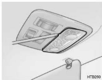 HYUNDAI Getz (2002) - Feu du coffre à bagages (Si installé) - 11