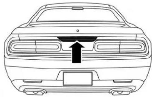 DODGE Challenger SRT (2018) - Ouverture du coffre : - 1