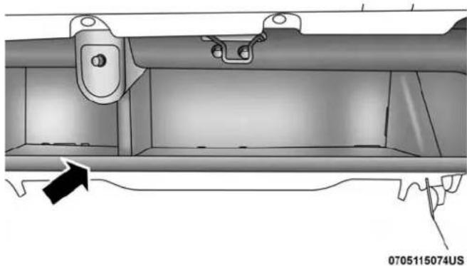DODGE Challenger SRT (2018) - Rangement - 2