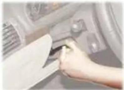 PEUGEOT 407 (2005) - CknadbBaHne 3epKa nnooBIO 3nEeTpueecko npBbOa - 1
