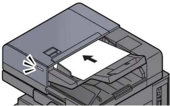 KYOCERA TASKalfa 2552ci - Mettre en place les originaux. - 1