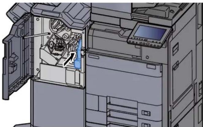 KYOCERA TASKalfa 2552ci - Installer le bac de récupération de perforation. - 1
