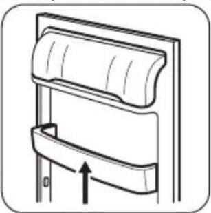 ZANUSSI ZBA20421SV - Positioning the door shelves - 1