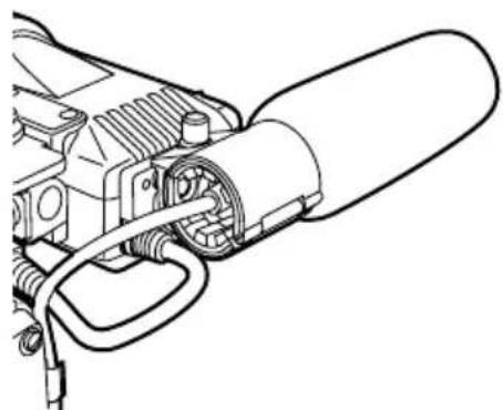 PANASONIC AJHVF27B - Montaje del micrófono - 2