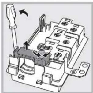 INDESIT IFG 51 K.A - Montaje del cable de alimentacion electrica - 2