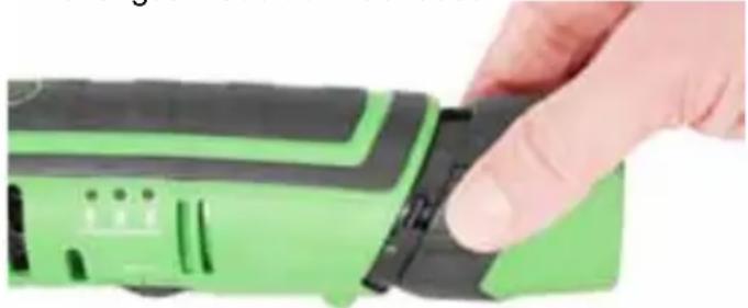 Passat MultiTool OS10.8 - 13) Akku entfernen bzw. einsetzen - 1