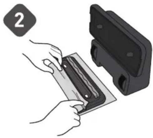 IROBOT Mint 4200 - Put On a Cleaning Cloth - 2