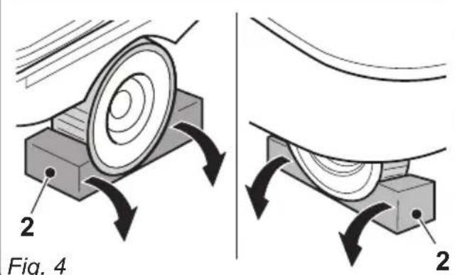 Ghibli S5 150S85 - 2.1.c - Descarga de laquina de la plataforma de madera (Figg. 4-5) - 2