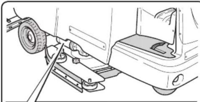 Ghibli S5 150S85 - 11.1.f - Control del estado de desgaste de laadena de direccion (Fig. 30) - 2
