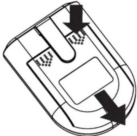 MEDISANA Medinose 45060 - Inserting / removing batteries - 1