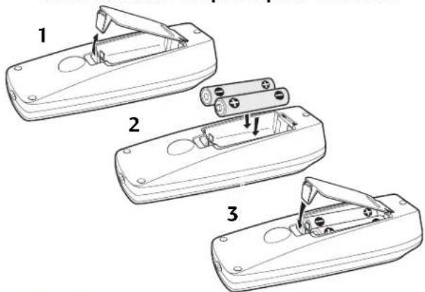 PIONEER XNM1 - Insertion des piles dans la télécommande - 1