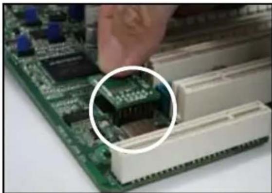 ASUS ASMB4IKVM - 硬件安装 - 3