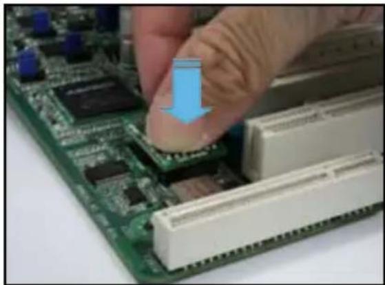ASUS ASMB4IKVM - 硬件安装 - 4