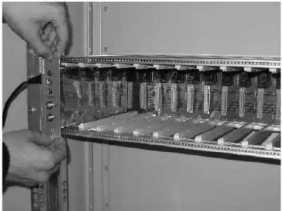 FRACARRO SIG7900 - INSTALLATION DES MODULES DANS CHAQUE RANGÉE - 1