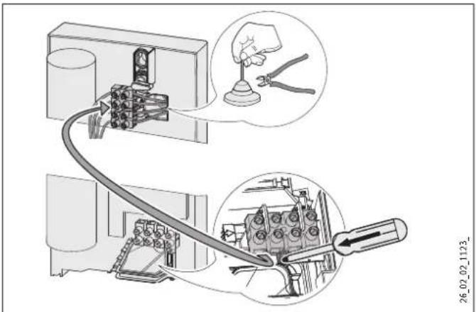 STIEBEL ELTRON DHE 18 SLi - Elektrická přípojka nahoře pod omítkou - 1