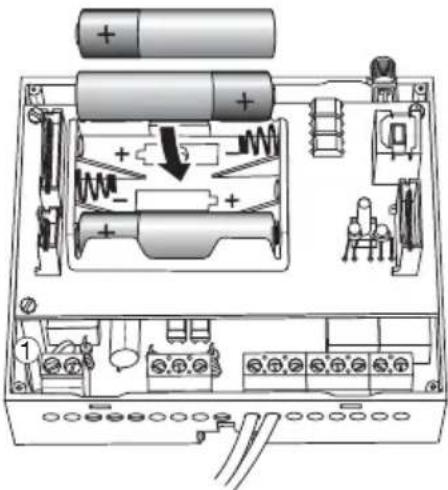 Gewiss GW90821 - INSERTING THE BATTERIES - 2