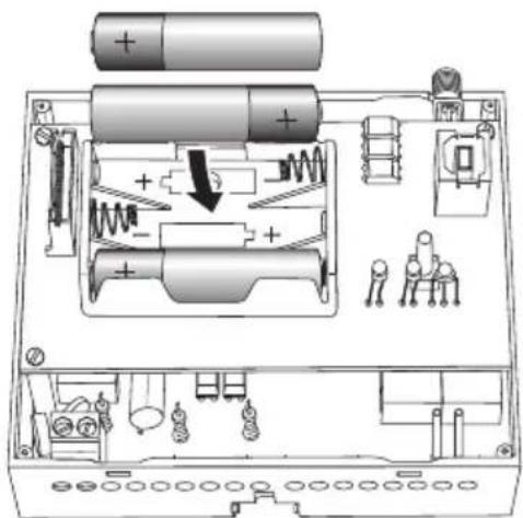 Gewiss GW90861 - INSERTING THE BATTERIES - 2