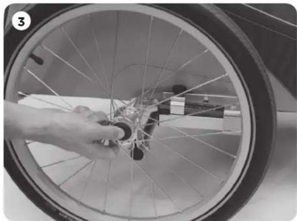 THULE Chariot Corsaire 2 - INSTALLATION DES ROUES - 1