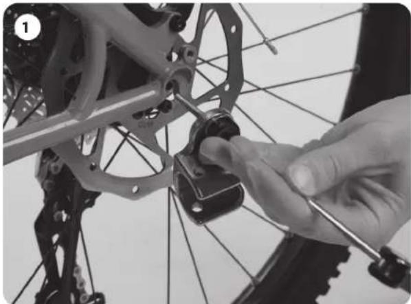 THULE Coaster Bicycle Trailer - WARNING - 1