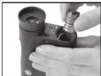 LEICA Rangemaster CRF 1000R - anBringen der TrageSchnur - 2