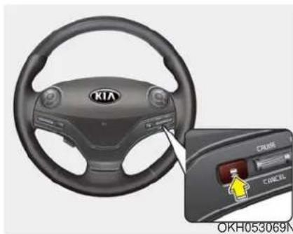 KIA K900 (2018) - Pour régler la distance entre les véhicules (ASCC) - 1